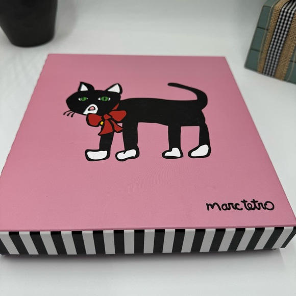 Marc Tetro Pink Black Tuxedo Cat Crossbody Wristlet Wallet & Box - Picture 4 of 4